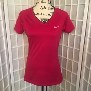 Nike Pro Womens Size Medium Short Sleeve Top EUC